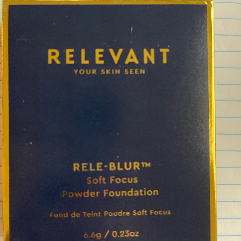 Rele-Blur Soft Focus Powder Foundation - Gold